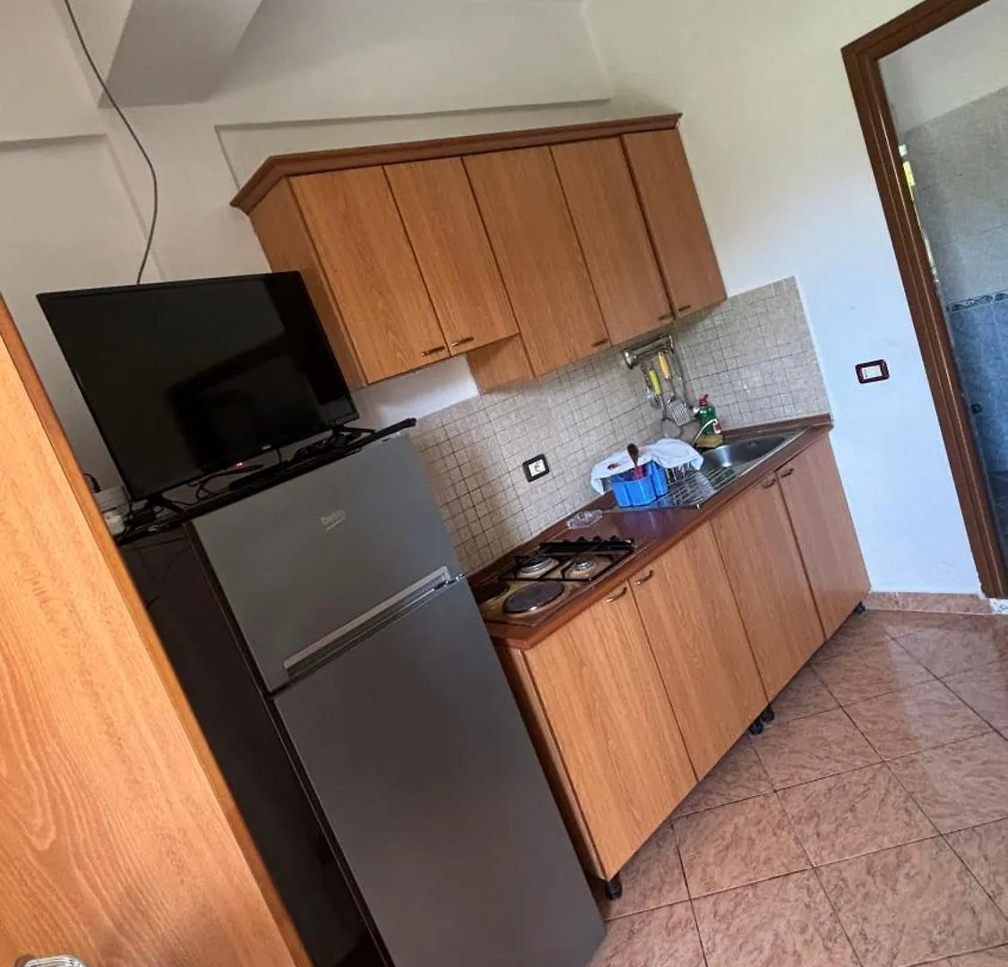Besart Room Orikum 0*,  Albania