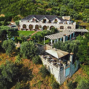  Alloggio per agriturismo Chateau Fasel Albania